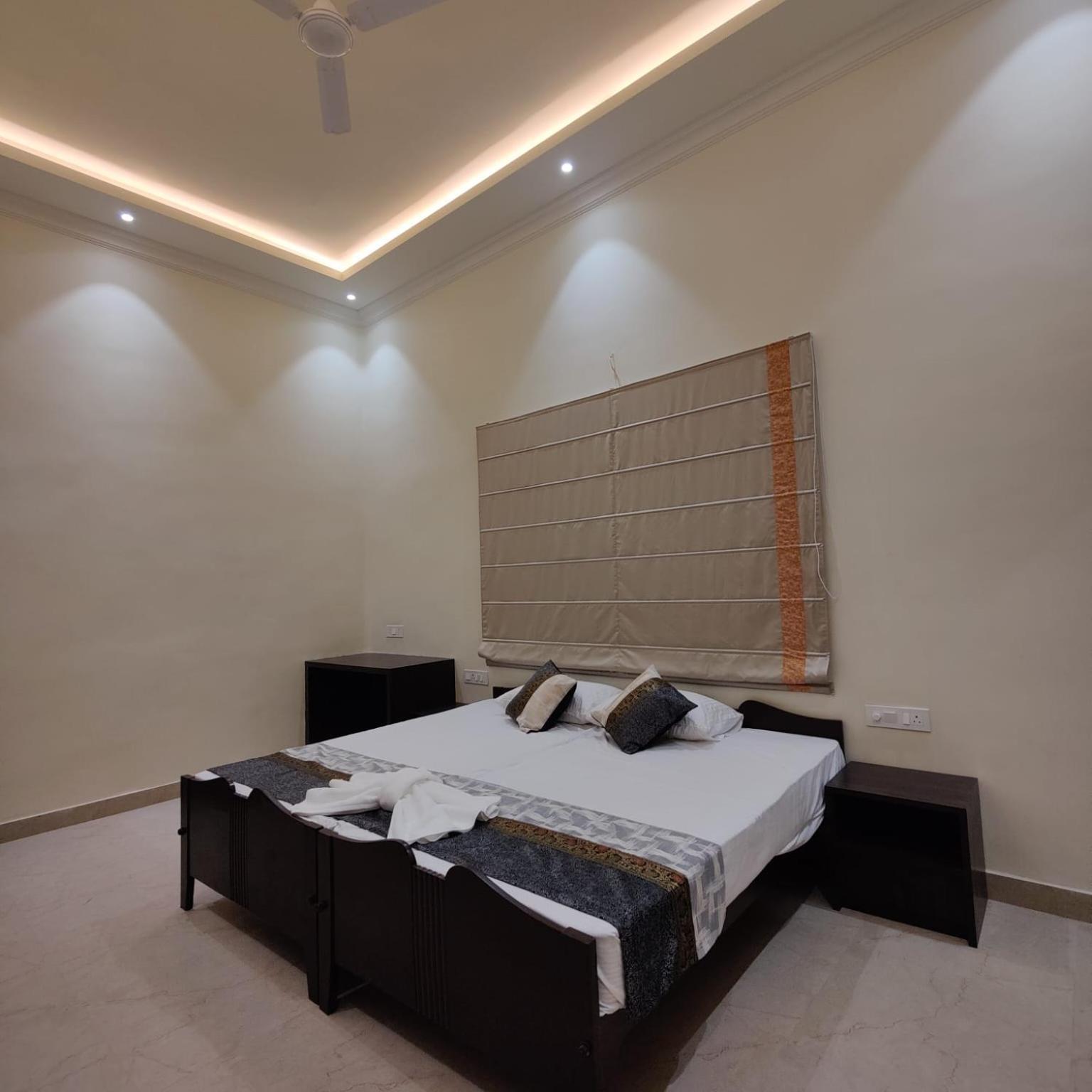 Heritage Haveli Varanasi Esterno foto