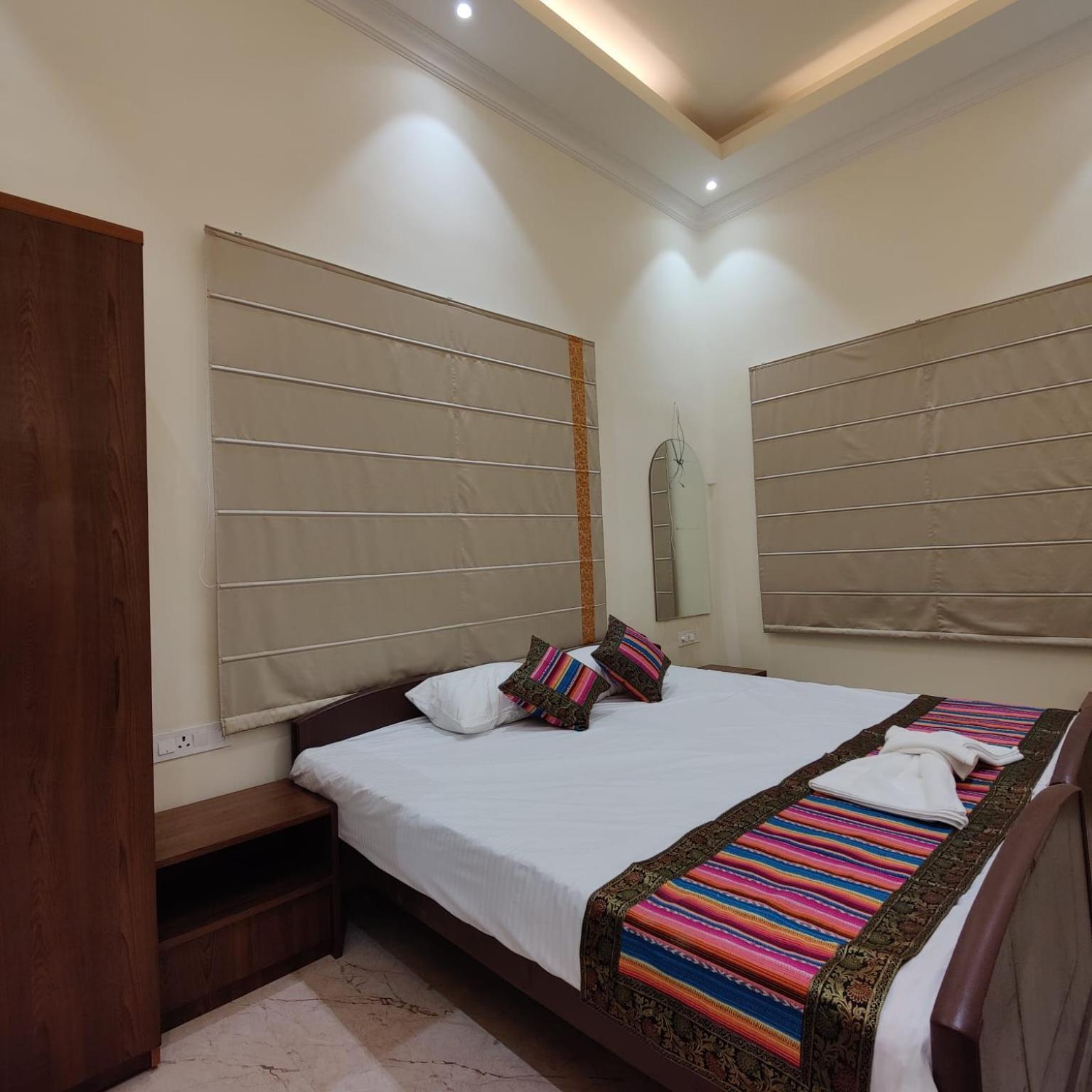 Heritage Haveli Varanasi Esterno foto