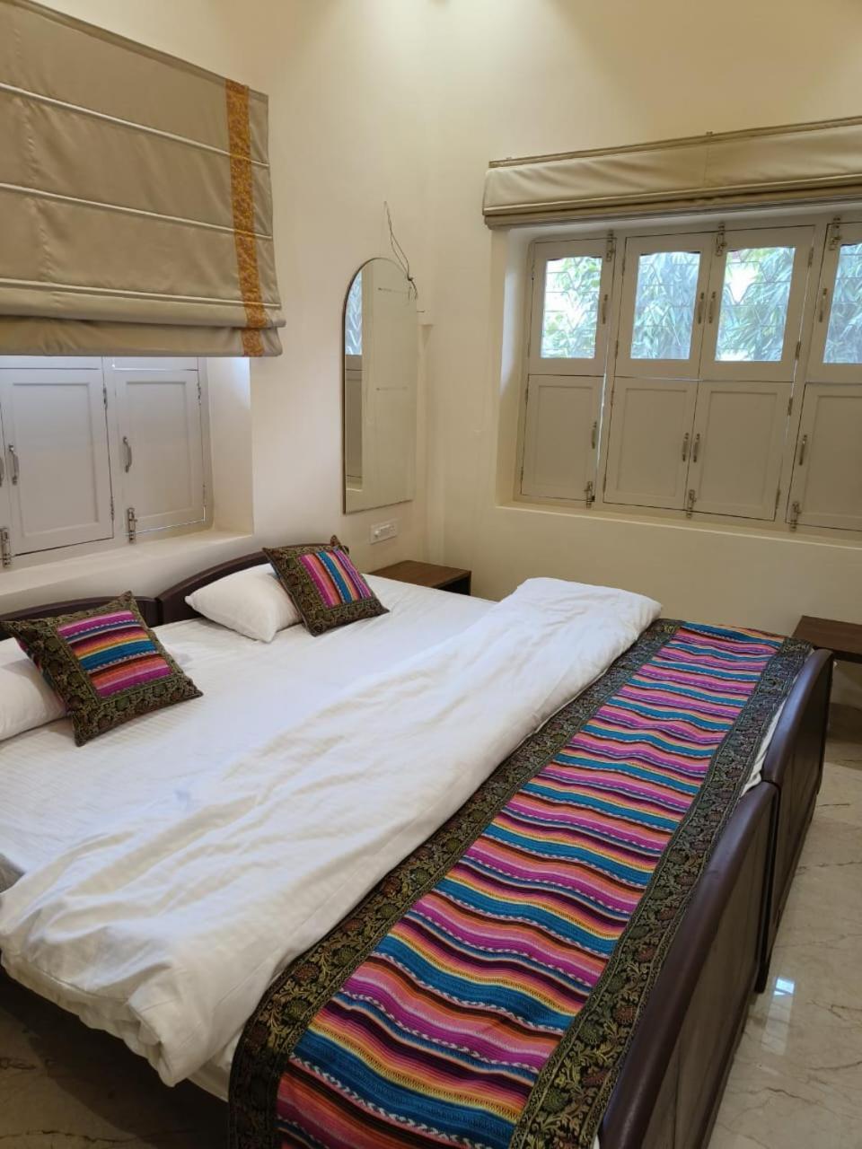 Heritage Haveli Varanasi Esterno foto